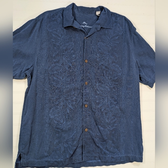 Tommy Bahama Blue Men's Silk Hawaiian Shirt - Picture 1 of 6